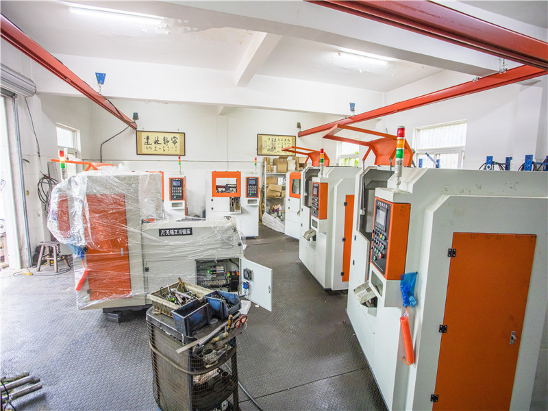 高速圓鋸機操作輕便鋸切各類管件質量效果佳