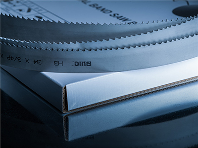 鋸床廠家告訴您使用鋸床的時(shí)應(yīng)該注意什么問題？